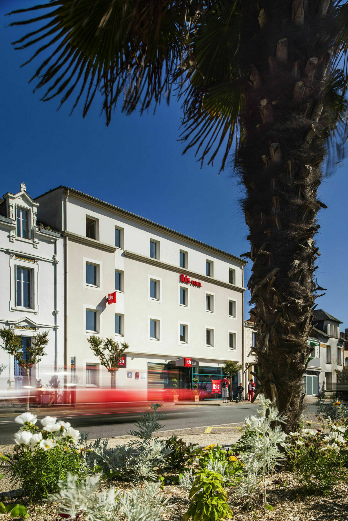 B&B Hotel Les Sables-D'Olonne Centre Gare Exterior foto