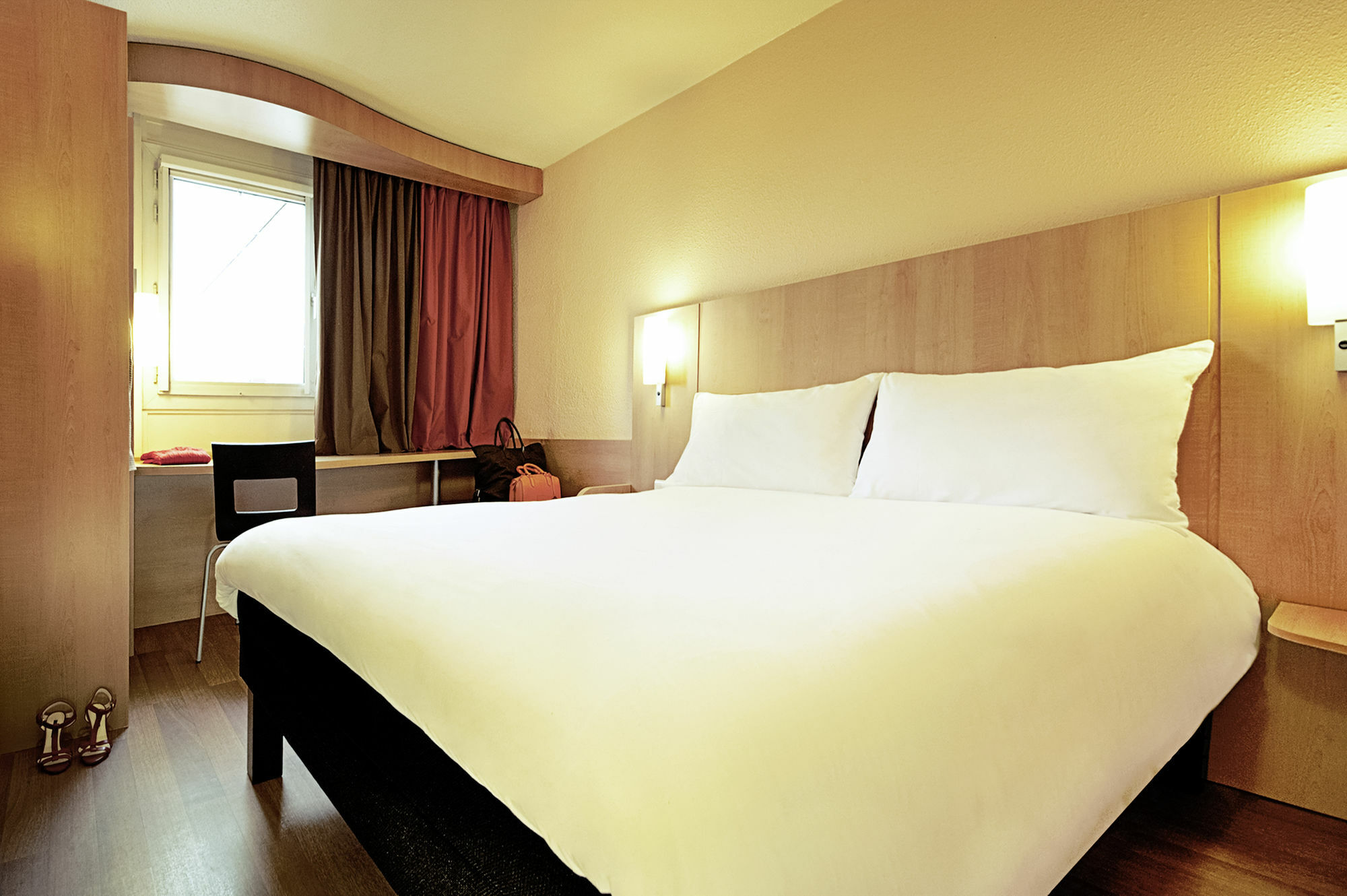 B&B Hotel Les Sables-D'Olonne Centre Gare Exterior foto